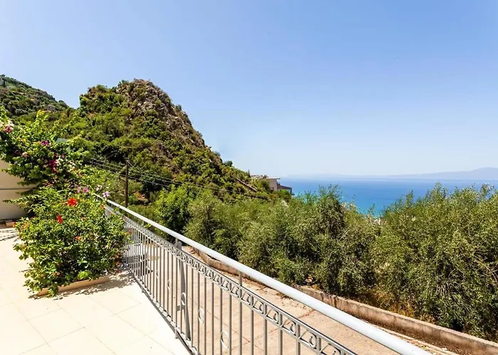 Aigli Summer Getaway - Seaview Lux Retreat